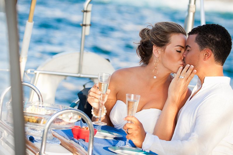 anniversary, wedding yacht in Nassau the Bahamas, romantic couple on a yacht sailing